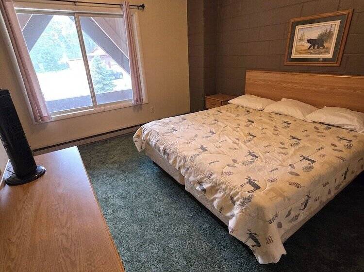 Chateau Rouge Condominiums