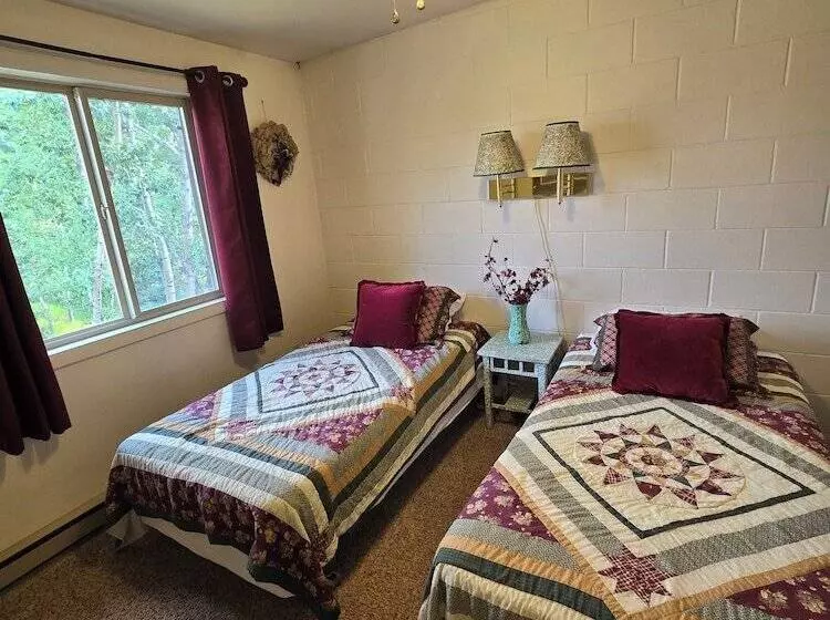 Chateau Rouge Condominiums