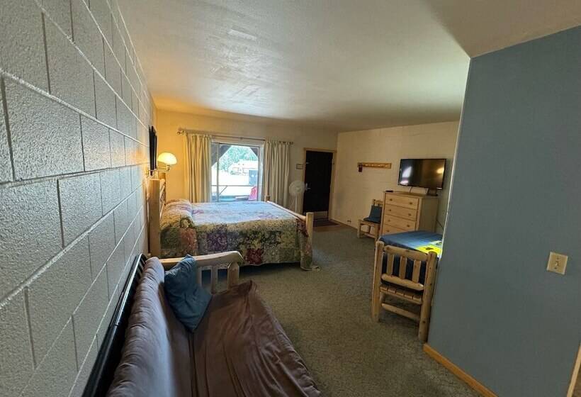 Chateau Rouge Condominiums