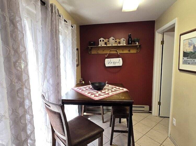 Chateau Rouge Condominiums