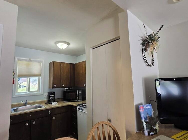 Chateau Rouge Condominiums