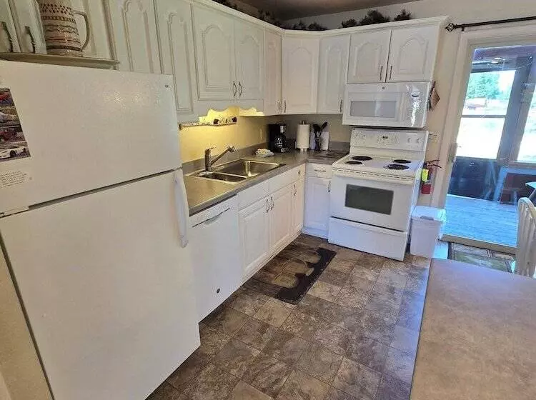 Chateau Rouge Condominiums