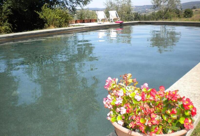 בית מלון כפרי Casa Vacanze Le Corone