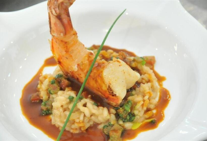 Отель Domaine Du Grand Malherbes