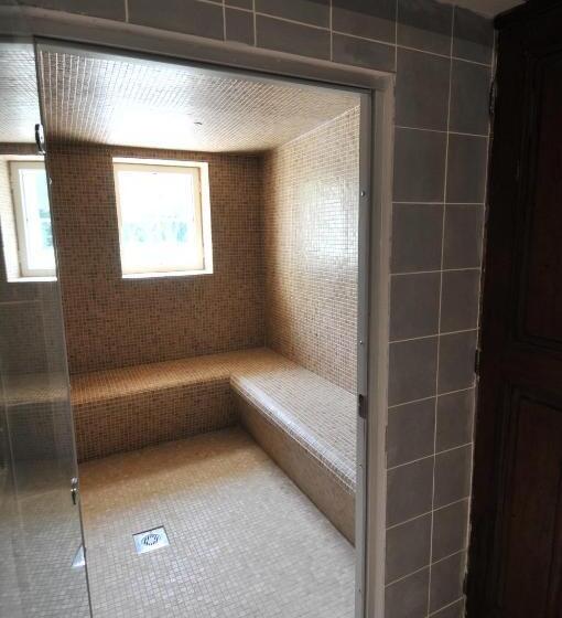 Отель Domaine Du Grand Malherbes