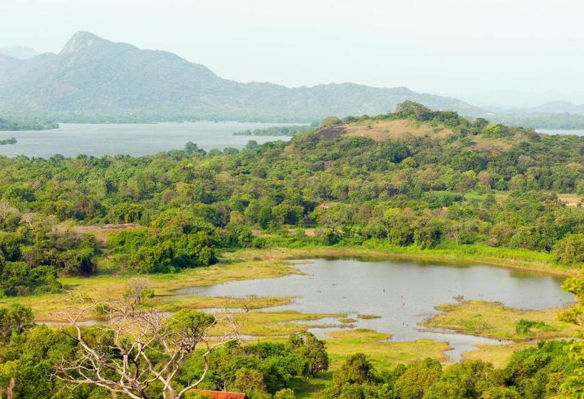 Wild Grass Nature Resort