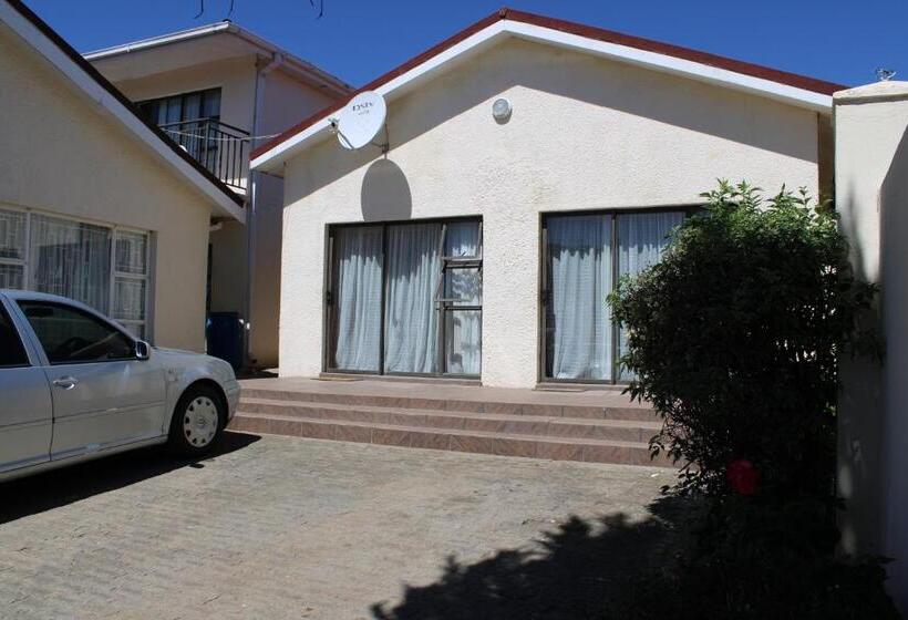 Boikhutsong Bed & Breakfast