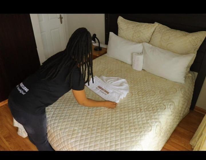 Boikhutsong Bed & Breakfast