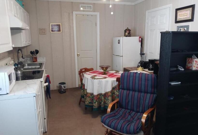 بنسيون Private And Well Equipped Studio On First Floor