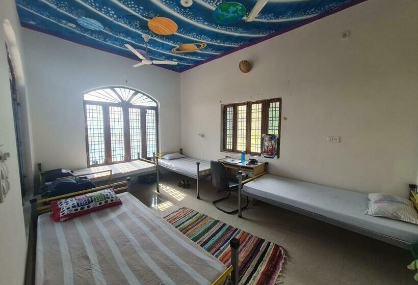 Auberge Hôtelière Sun N Soil Backpacker