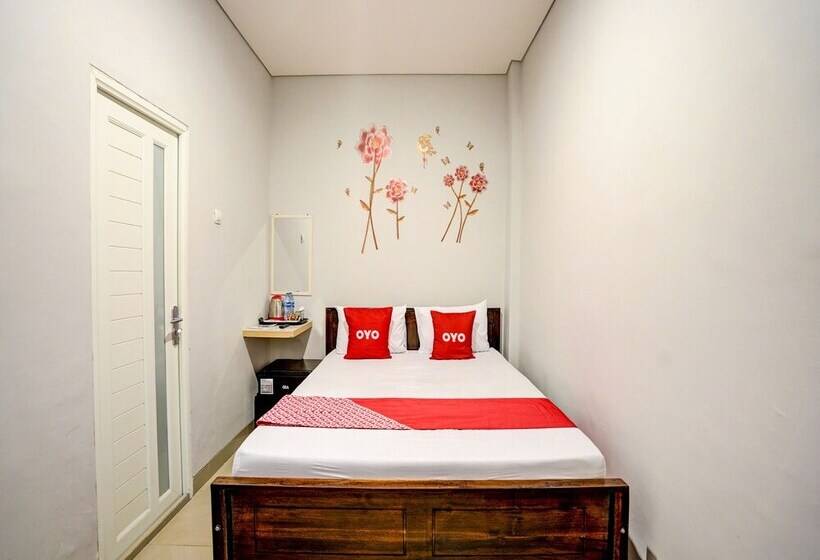 ホテル Super Capital O 92506 K1 Residence Gedangan