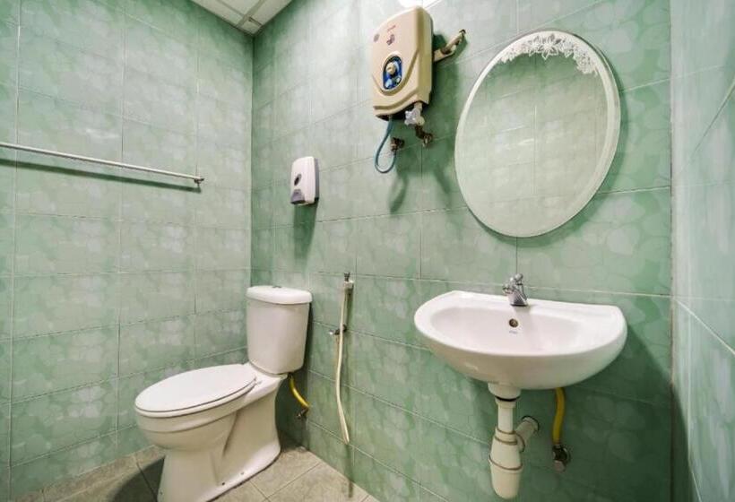 Отель River Inn