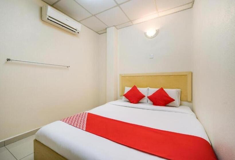 Отель River Inn