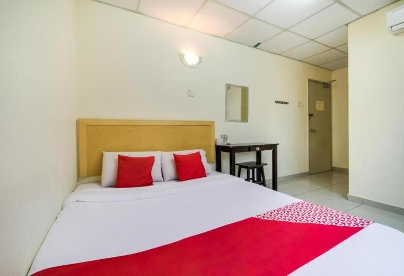 Отель River Inn