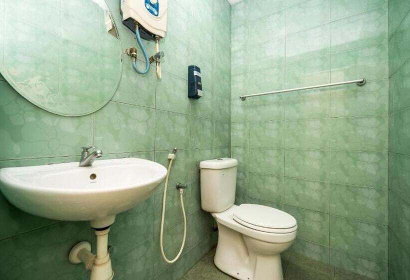 Отель River Inn