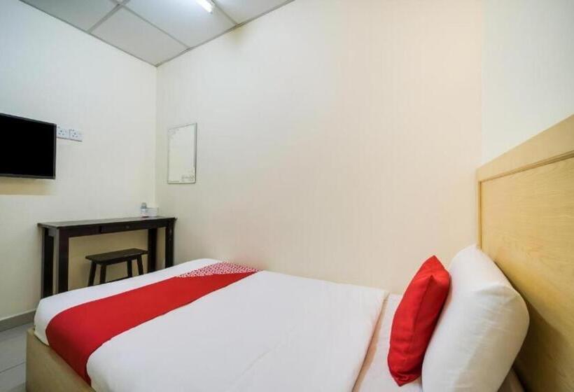 Отель River Inn