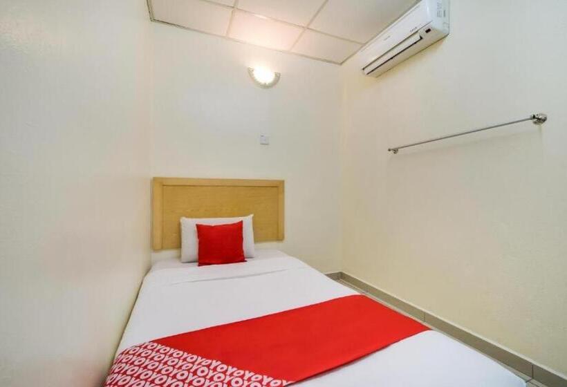 Отель River Inn