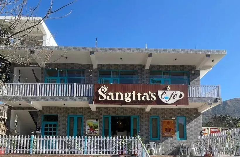 Hotelli Sangita Homez