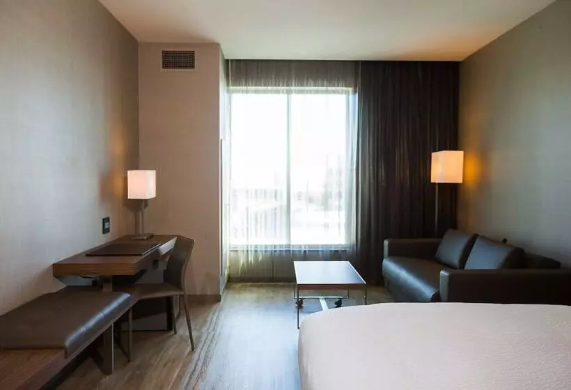 Ac Hotel Cincinnati At Liberty Center