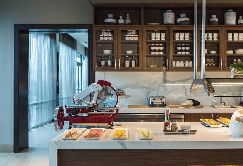 Ac Hotel Cincinnati At Liberty Center