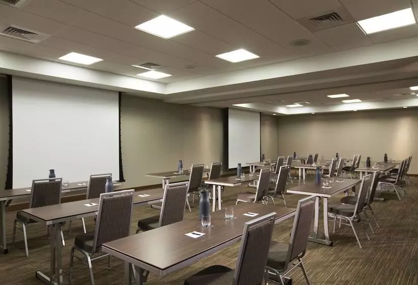 Ac Hotel Cincinnati At Liberty Center