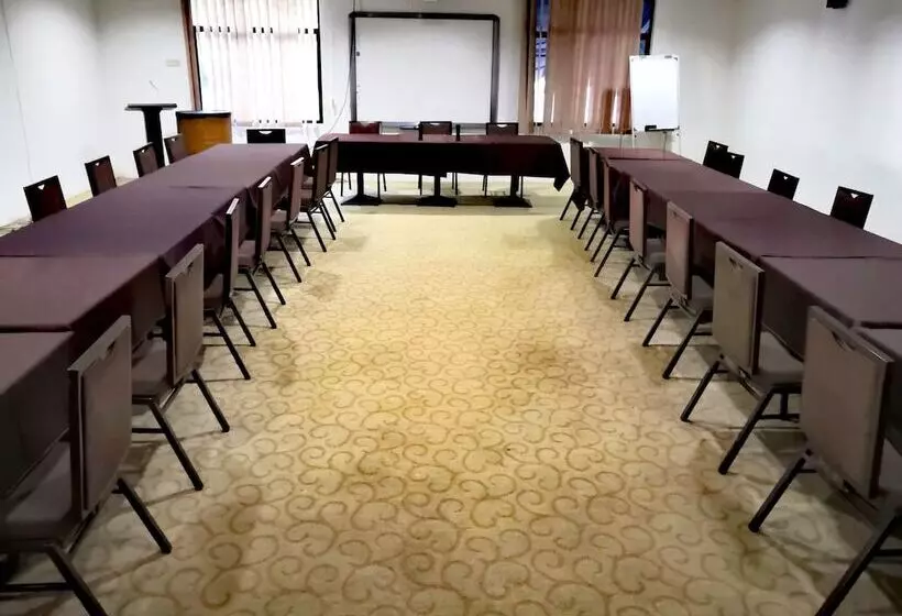 فندق Alia Residence