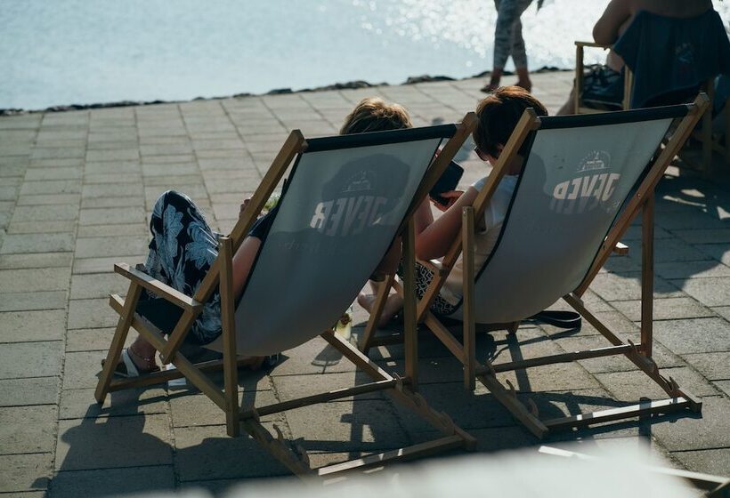 Отель Astra Maris