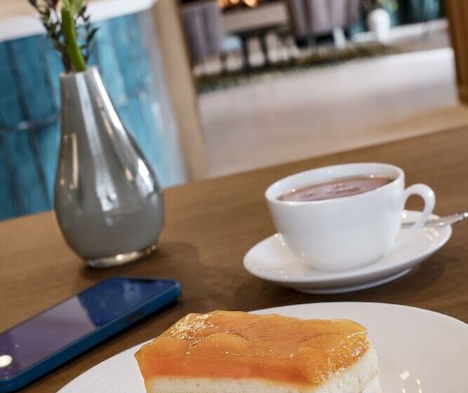 Отель Astra Maris