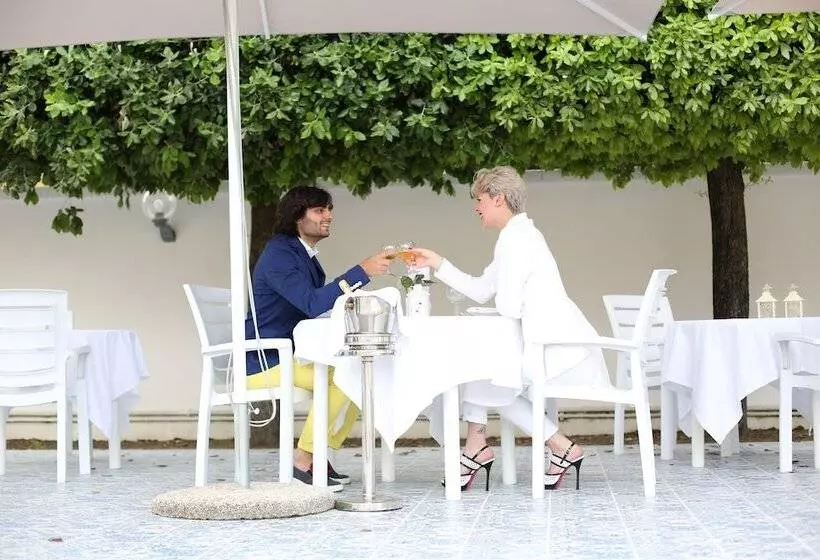 ホテル Barbarella