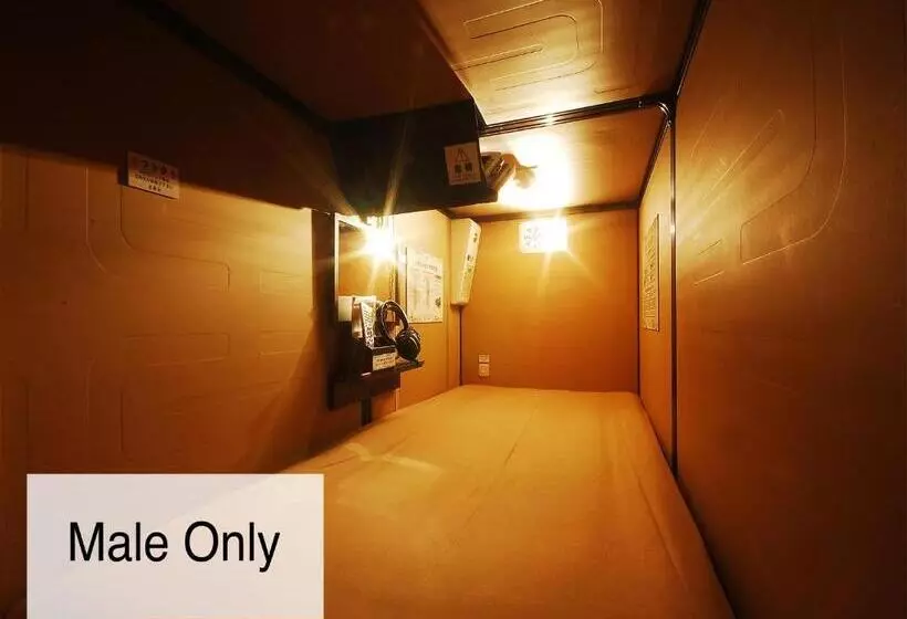 Hotel Càpsula Anshin Oyado Shinbashi Ekimaeten