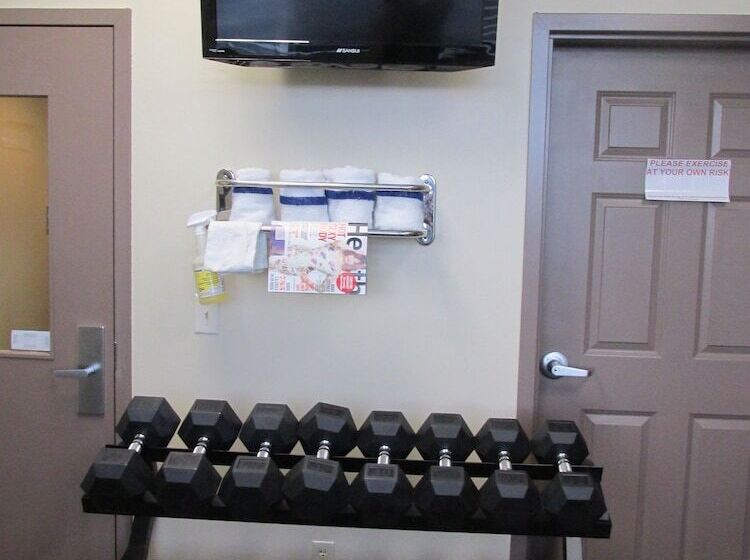 ホテル Crystal Springs Inn And Suites