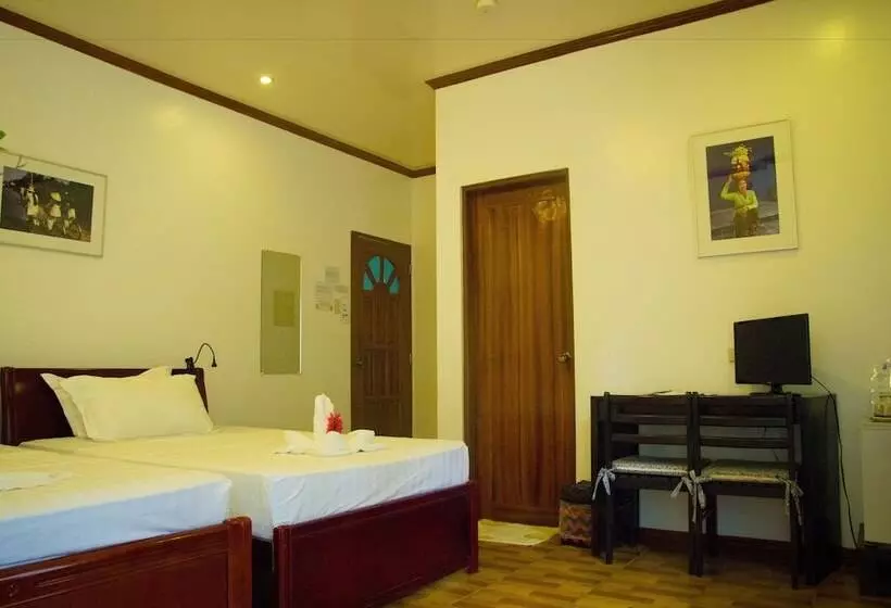 Hotel Divegurus Boracay Beach Resort