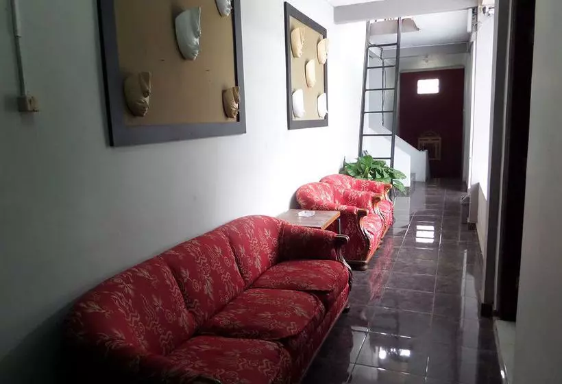 בית מלון כפרי Emdi House Seturan