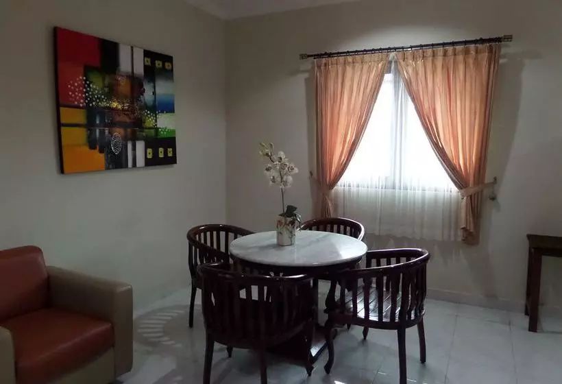 בית מלון כפרי Emdi House Seturan