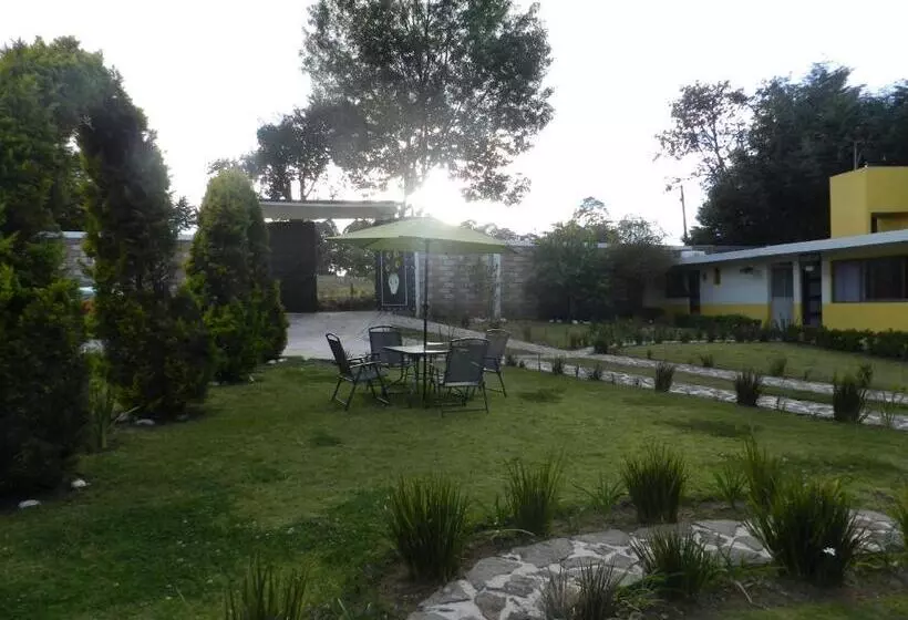 هتل Finca Los Girasoles