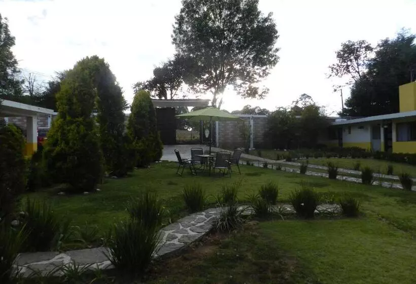 هتل Finca Los Girasoles