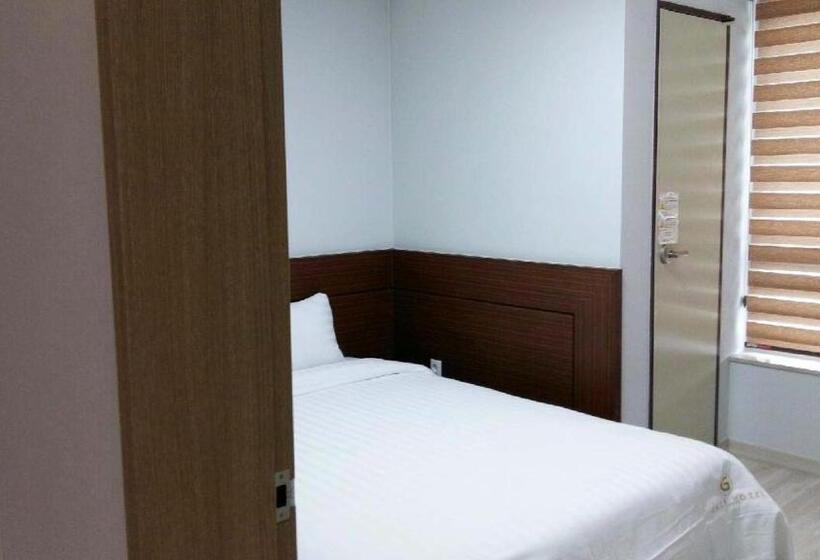 Отель Gaon Residence