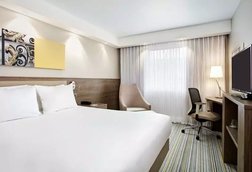 Отель Hampton By Hilton Oxford