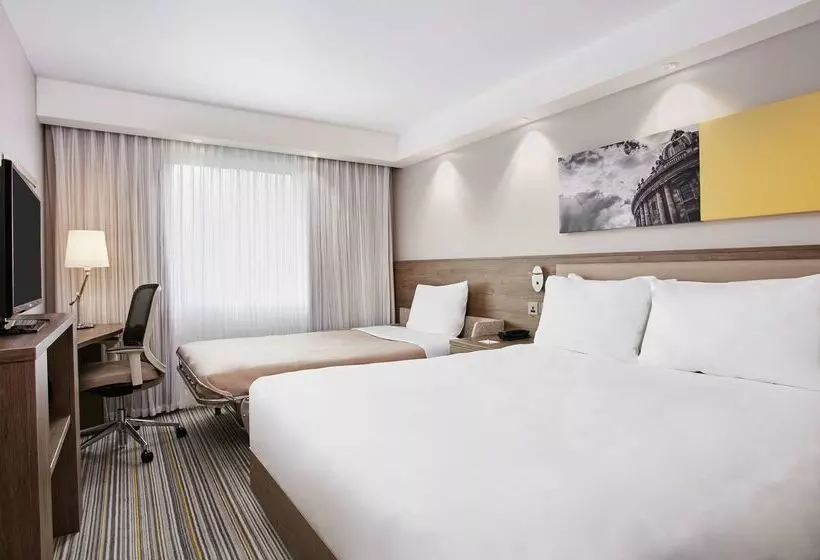 Отель Hampton By Hilton Oxford