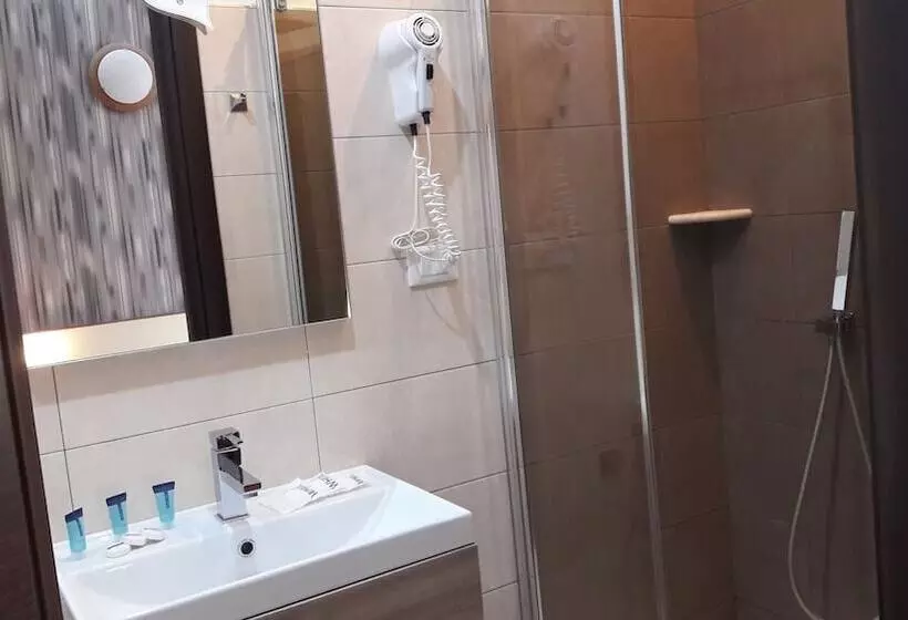 هتل Mimosa Pantheon