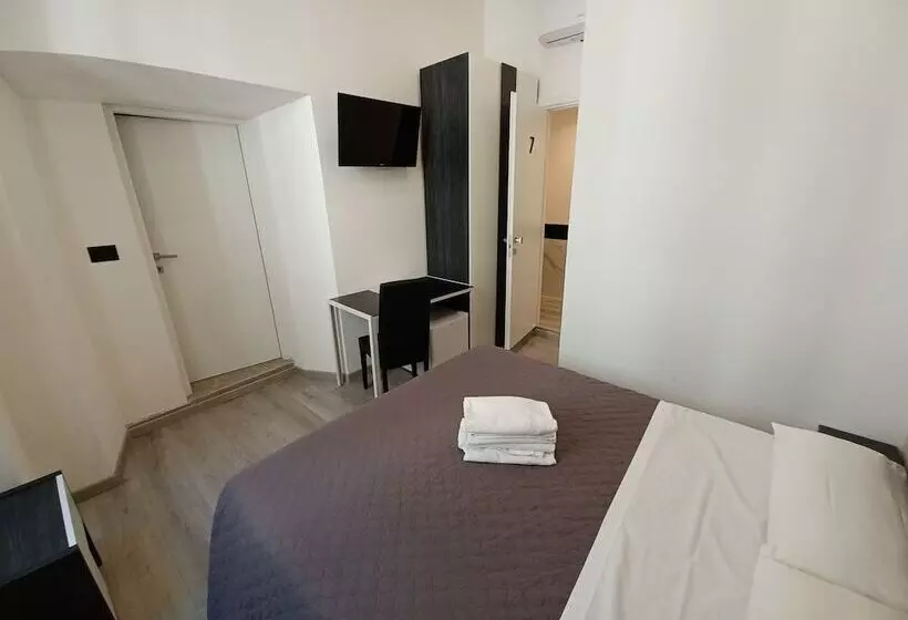 هتل Mimosa Pantheon