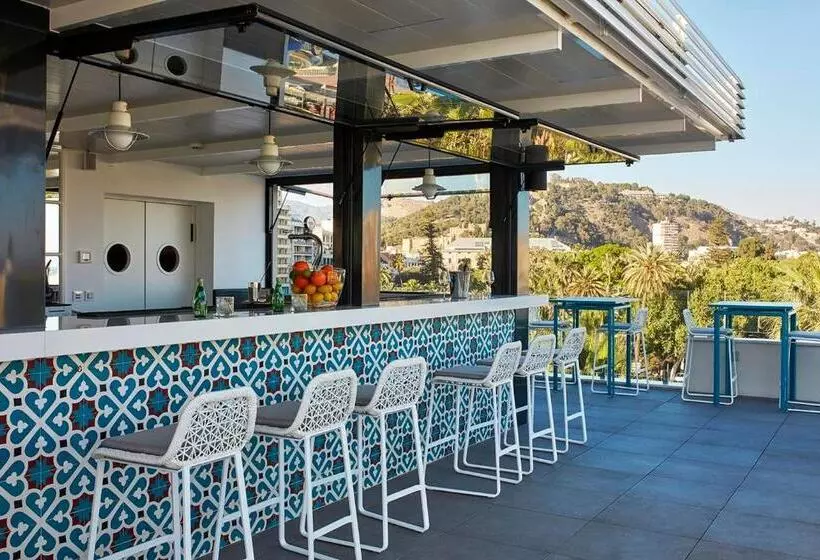 Hotel Room Mate Valeria