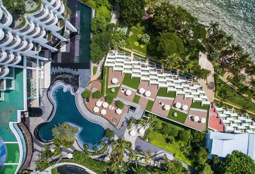 Royal Cliff Beach Hotel Pattaya