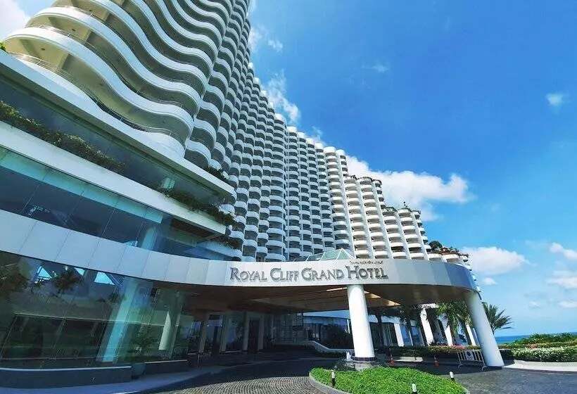 Royal Cliff Beach Hotel Pattaya