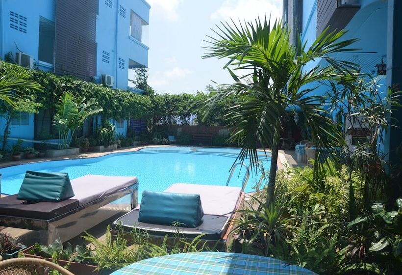 فندق Sananwan Palace