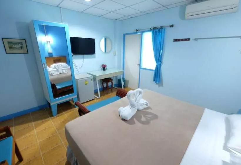 Hotel Sananwan Palace