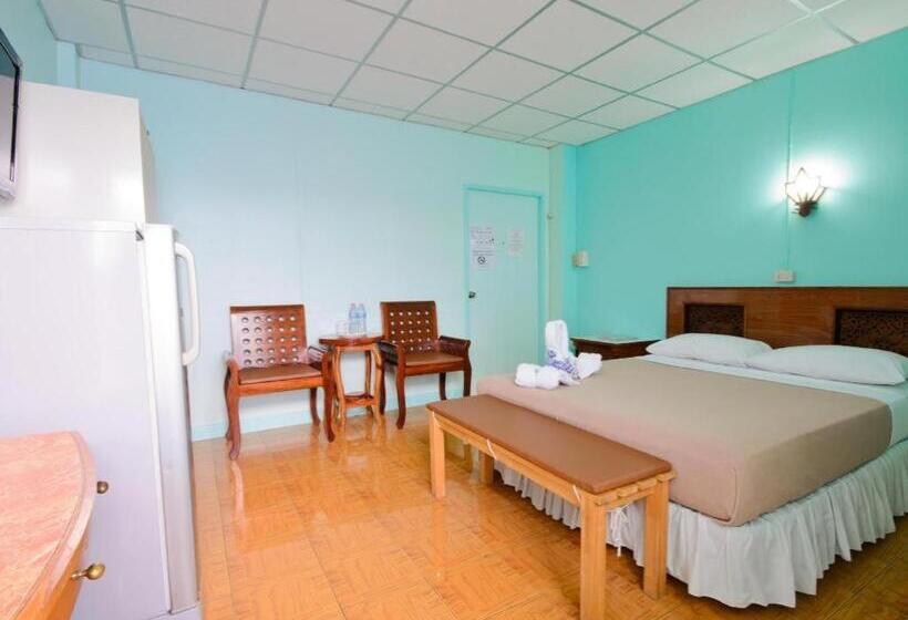 فندق Sananwan Palace