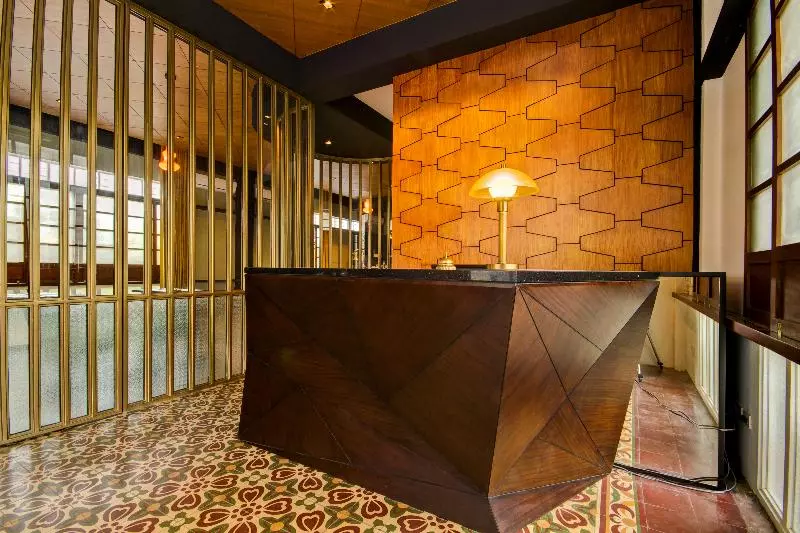 The Henry Hotel Manila