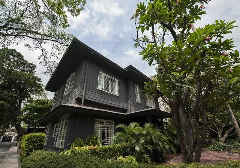 The Henry Hotel Manila