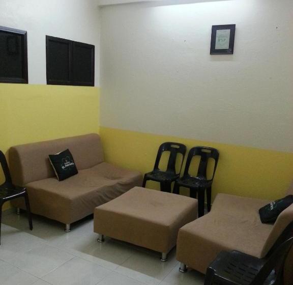 פנסיון Woolley Ipoh Garden Homestay